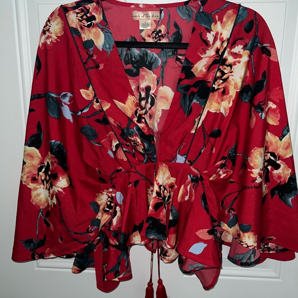 Band of the Free Red Floral Kimono Top. S